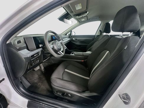 Used 2025 Hyundai Sonata SEL FWD image 13