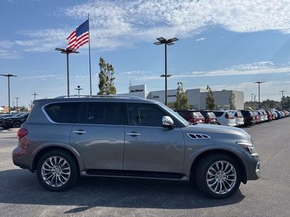 Used 2017 INFINITI QX80 4WD w/ Deluxe Technology Package