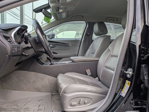 Used 2018 Chevrolet Impala Premier image 12