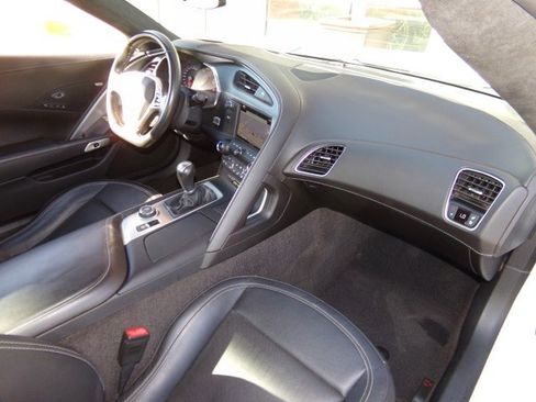 Used 2016 Chevrolet Corvette Z06 w/ 3LZ Preferred Equipment Group RWD image 22