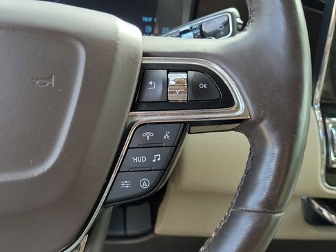 Certified 2022 Lincoln Navigator L Reserve RWD image 23