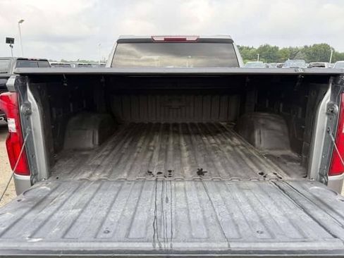 Used 2021 Chevrolet Silverado 1500 LT Trail Boss w/ Bed Protection Package AWD/4WD image 11