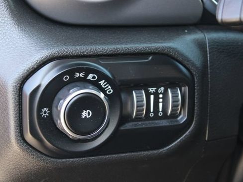 Used 2021 Jeep Wrangler Unlimited Sport AWD/4WD image 12