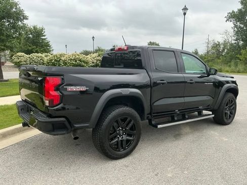 Used 2023 Chevrolet Colorado Trail Boss w/ Technology Package AWD/4WD image 6