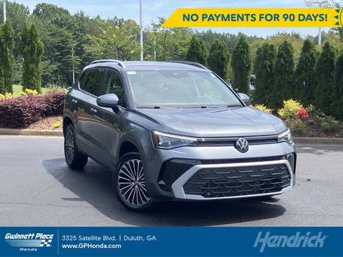 Used 2025 Volkswagen Taos SE FWD image 1