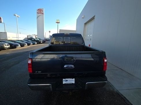 Used 2015 Ford F250 Lariat w/ Chrome Package image 4