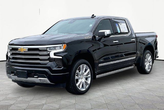 Used 2024 Chevrolet Silverado 1500 High Country AWD/4WD image 3