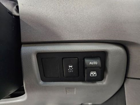 Used 2013 Toyota Sequoia Platinum image 15