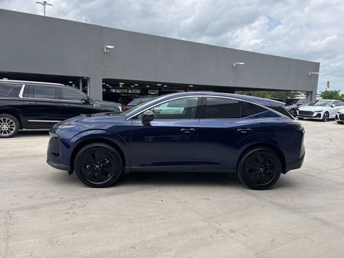 Used 2025 Nissan Murano SV AWD/4WD image 9