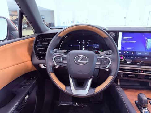 Used 2025 Lexus RX 350 Premium w/ Accessory Package (K3) FWD image 20