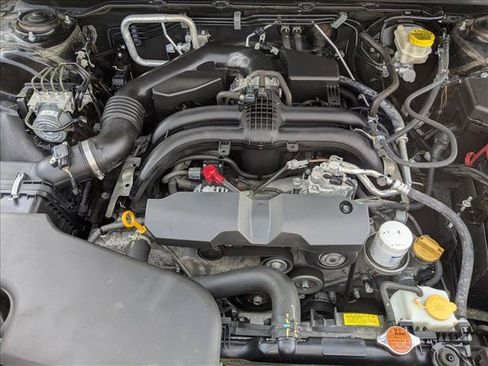 Used 2018 Subaru Outback 2.5i Limited AWD/4WD image 25