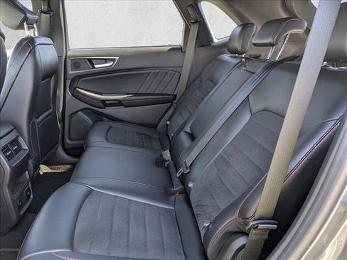 Certified 2022 Ford Edge ST-Line AWD/4WD image 18