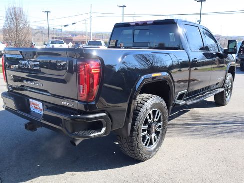 Used 2022 GMC Sierra 2500 AT4 w/ AT4 Premium Plus Package image 7