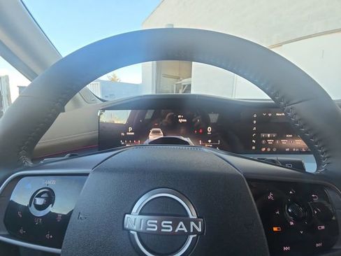 New 2026 Nissan Murano Platinum image 25