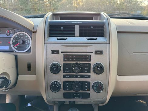 Used 2012 Ford Escape XLT image 16