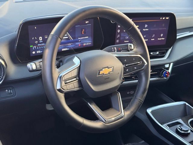 Used 2026 Chevrolet Equinox LT FWD image 18