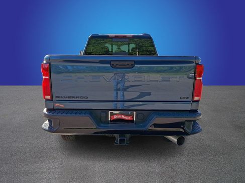 Used 2026 Chevrolet Silverado 2500 LTZ w/ LTZ Plus Package AWD/4WD image 5
