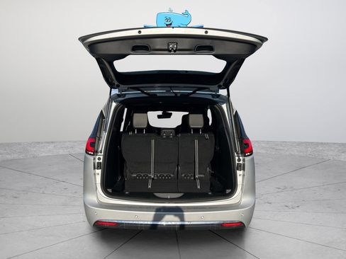 New 2026 Chrysler Pacifica Select image 29