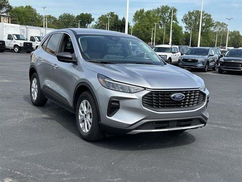 Used 2023 Ford Escape Active w/ Tech Pack #1 AWD/4WD image 1