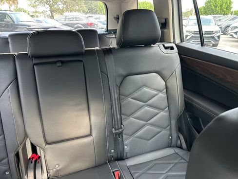 New 2026 Volkswagen Atlas SE image 13