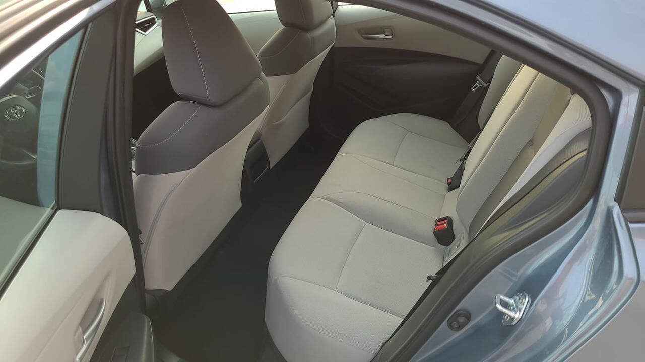 Used 2021 Toyota Corolla LE FWD image 7