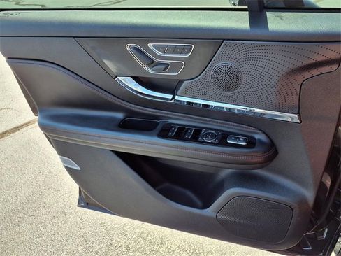 Used 2023 Lincoln Corsair Reserve image 19