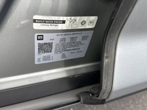 Used 2025 Buick Enclave Preferred image 27