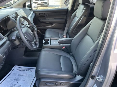 Used 2026 Honda Odyssey EX-L image 13