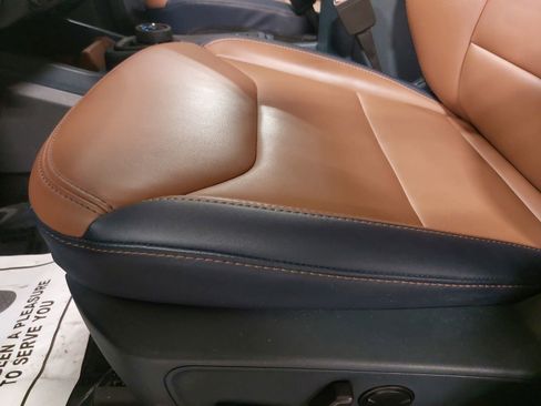 Used 2024 Ford Maverick Lariat image 31