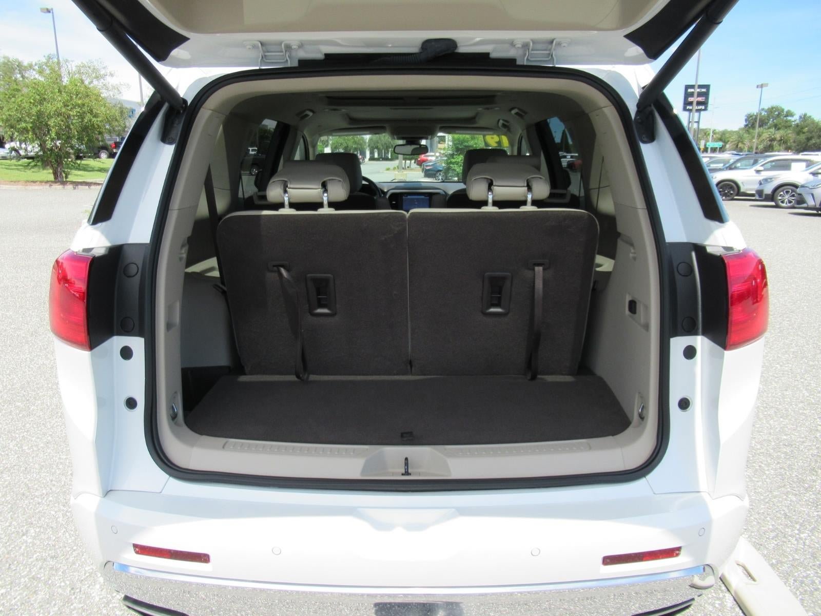 Used 2019 GMC Acadia Denali w/ Technology Package FWD image 41