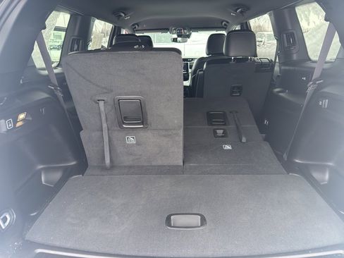 Used 2024 Jeep Grand Cherokee L Altitude image 36