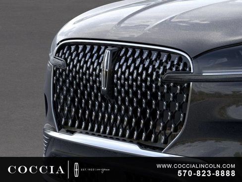 New 2026 Lincoln Aviator AWD image 17