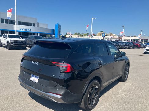 Used 2026 Kia Sportage S AWD/4WD image 7