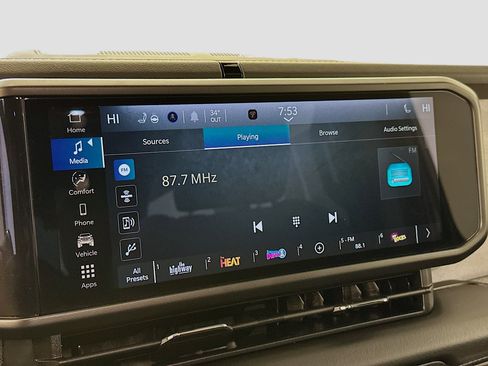 Used 2025 Jeep Wrangler Sahara w/ Safety Group image 21