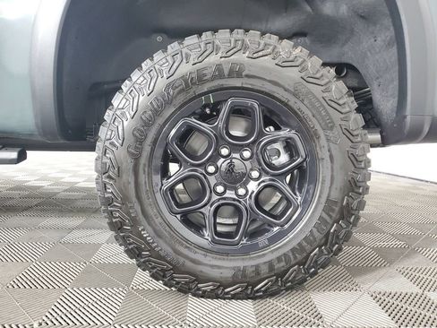 New 2026 Chevrolet Silverado 1500 ZR2 AWD/4WD image 32