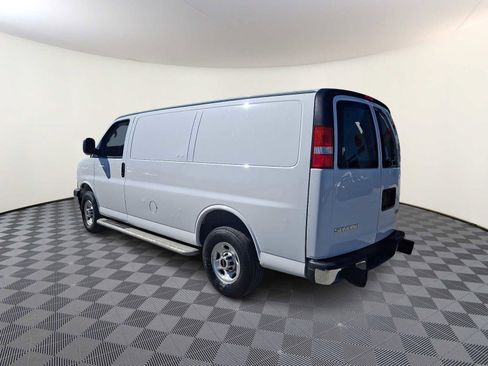 Used 2024 GMC Savana 2500 w/ Driver Convenience Package image 7