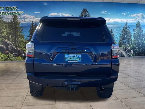 Used 2018 Toyota 4Runner SR5 image 6