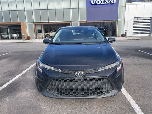 Used 2020 Toyota Corolla LE image 1