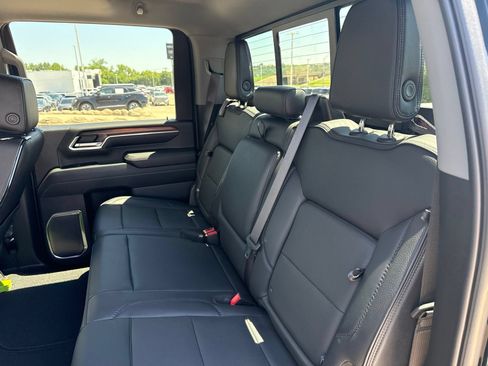 Used 2024 GMC Sierra 2500 Denali w/ Denali Reserve Package AWD/4WD image 15