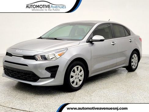 Used 2023 Kia Rio S image 1
