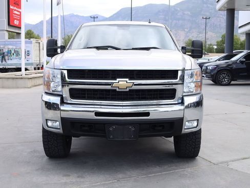 Used 2007 Chevrolet Silverado 2500 LT w/ 1LT Convenience Package AWD/4WD image 9