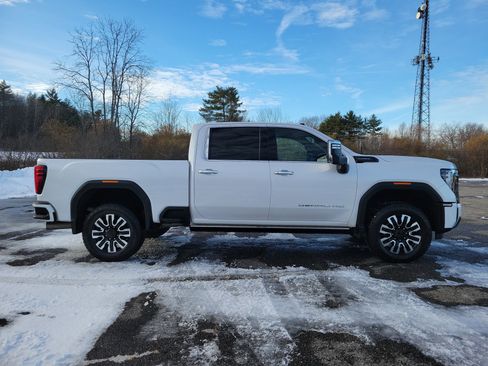 Certified 2024 GMC Sierra 2500 Denali Ultimate image 4