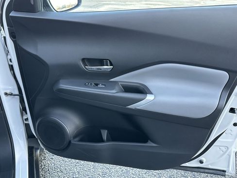 Used 2021 Nissan Kicks SR w/ SR Premium Package image 21