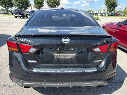 Used 2021 Nissan Altima 2.0 SR FWD image 11