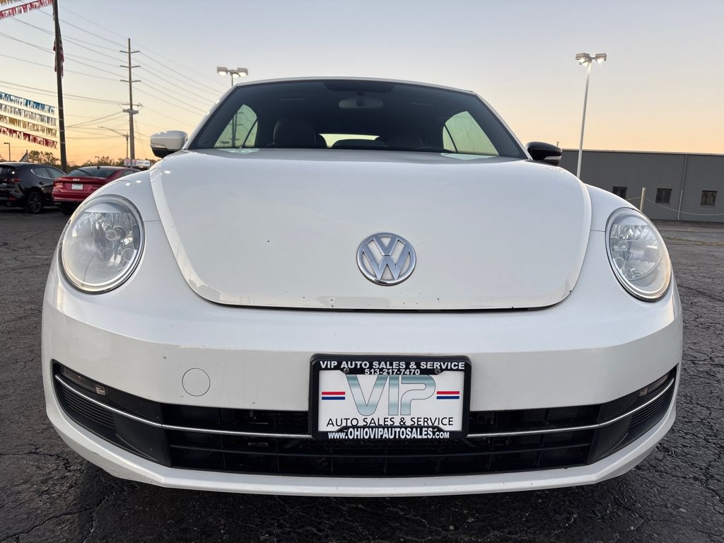 Used 2013 Volkswagen Beetle TDI FWD image 2