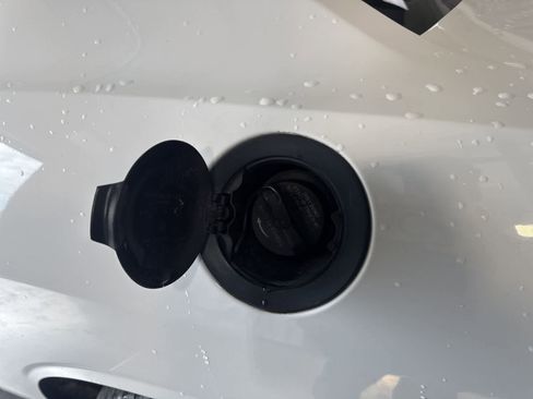 Used 2016 Dodge Challenger R/T w/ Driver Convenience Group RWD image 12