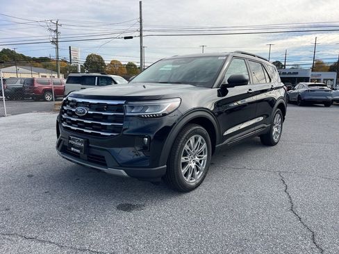New 2026 Ford Explorer Active image 1