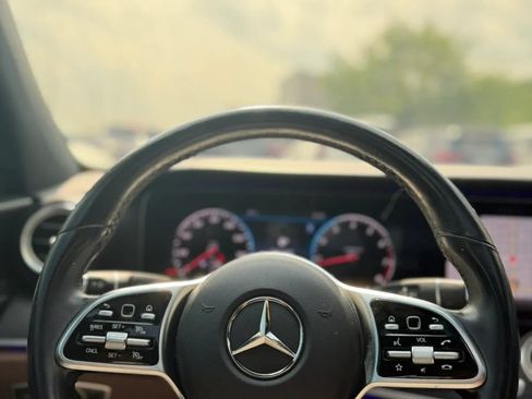 Used 2020 Mercedes-Benz E 350 4MATIC Sedan w/ Parking Assistance Package image 22