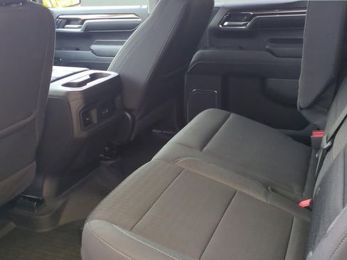 Used 2024 Chevrolet Silverado 1500 LT Trail Boss image 9