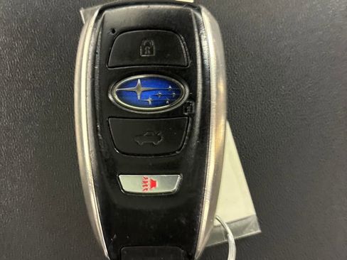 Used 2016 Subaru Outback 3.6R Limited image 37